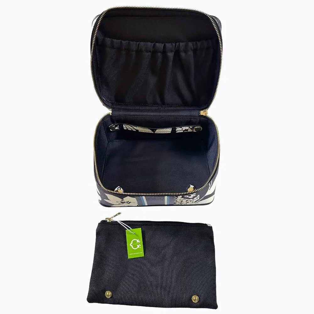 Travel Jewelry Makeup Organizer Case BxW Floral Abstract Contrast Resort Durable
